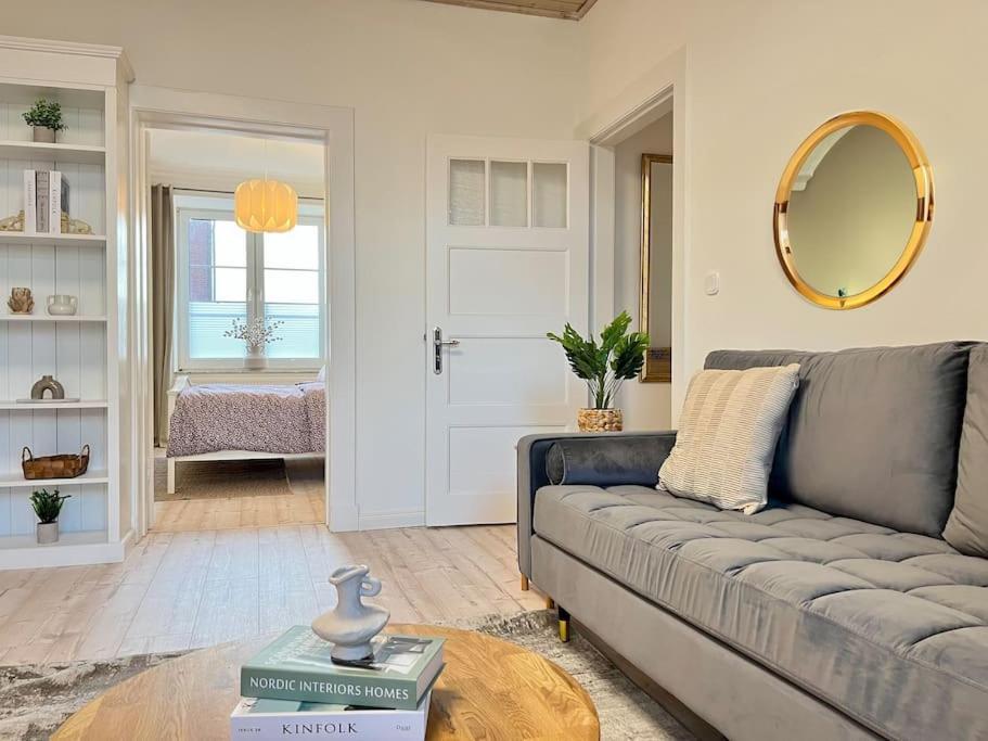 Apartment Perlmutt Mit Balkon Хузум Экстерьер фото