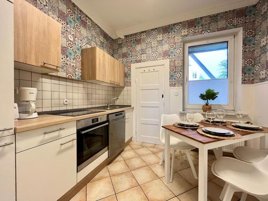 Apartment Perlmutt Mit Balkon Хузум Экстерьер фото