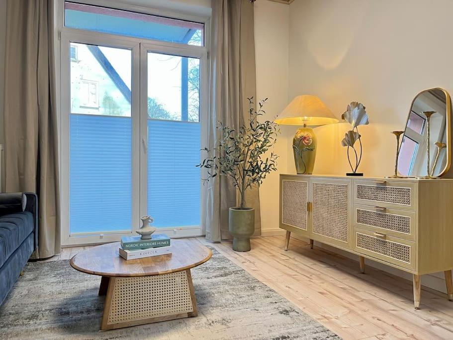 Apartment Perlmutt Mit Balkon Хузум Экстерьер фото